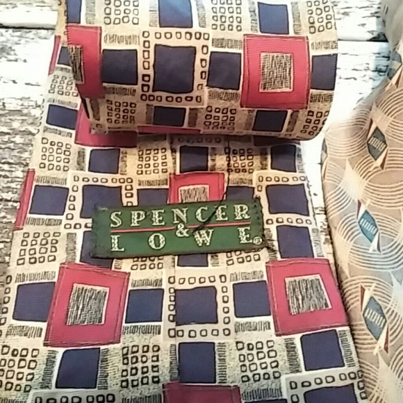 Lot of ties - Picture 3 of 4